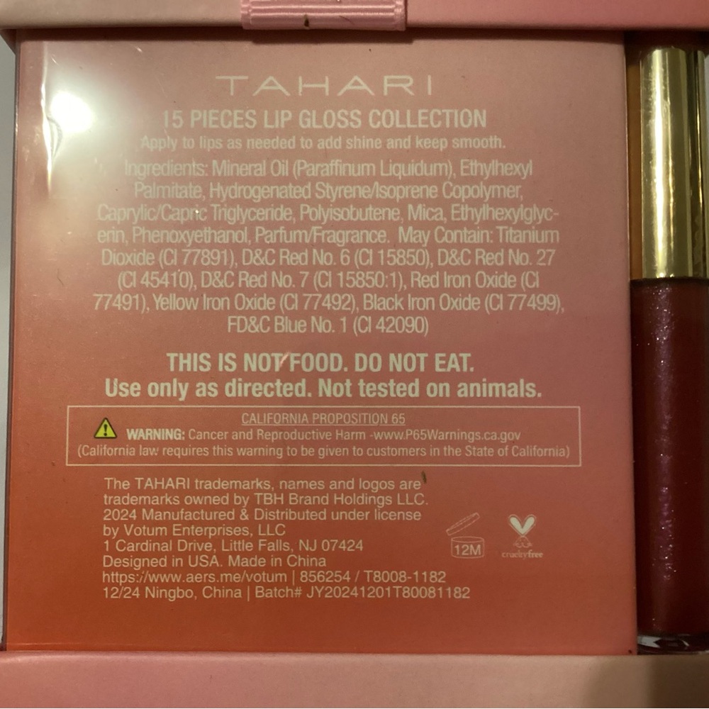 Tahari 15 piece Lip Gloss Set NWT Cute box - Picture 4 of 5
